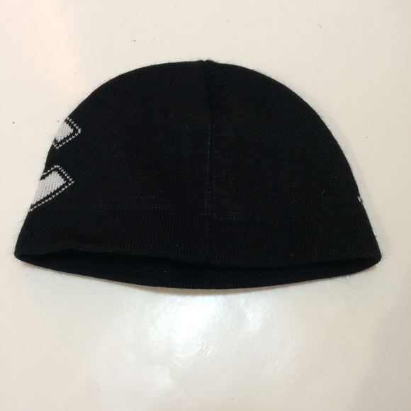 AC/DC Unisex Logo Beanie - Picture 2 of 5